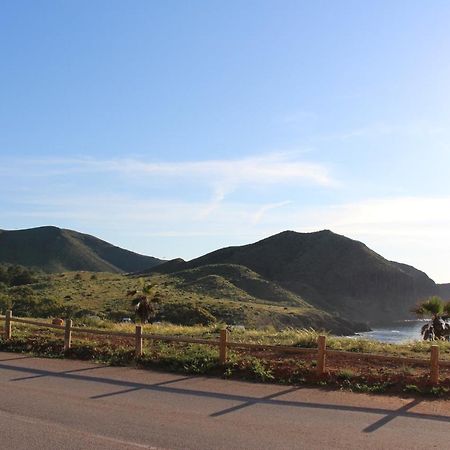 Apartamento De 3 Dormitorios A 60 M De La Playa En La Isleta, Cabo De Gata 拉伊斯莱塔德尔摩洛 外观 照片