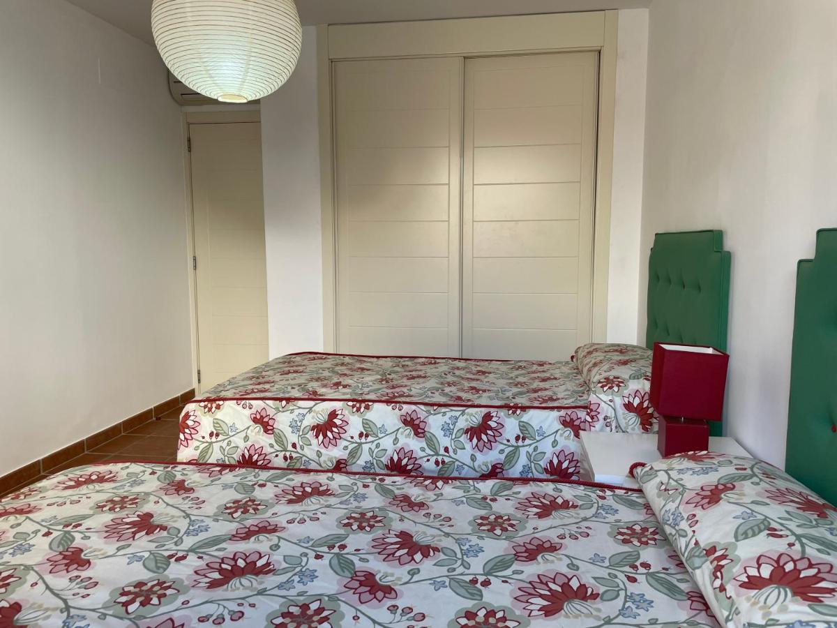 Apartamento De 3 Dormitorios A 60 M De La Playa En La Isleta, Cabo De Gata 拉伊斯莱塔德尔摩洛 外观 照片