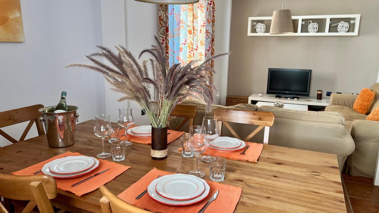 Apartamento De 3 Dormitorios A 60 M De La Playa En La Isleta, Cabo De Gata 拉伊斯莱塔德尔摩洛 外观 照片