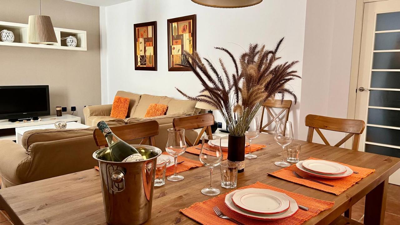 Apartamento De 3 Dormitorios A 60 M De La Playa En La Isleta, Cabo De Gata 拉伊斯莱塔德尔摩洛 外观 照片
