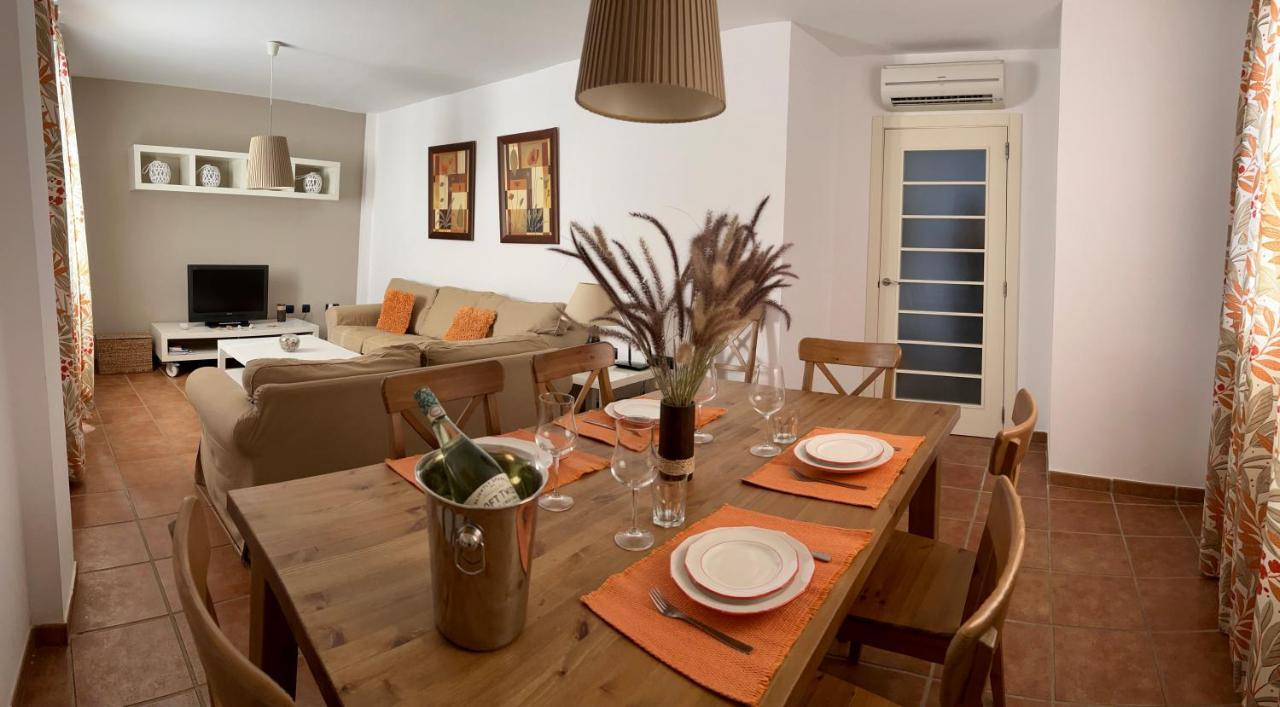 Apartamento De 3 Dormitorios A 60 M De La Playa En La Isleta, Cabo De Gata 拉伊斯莱塔德尔摩洛 外观 照片