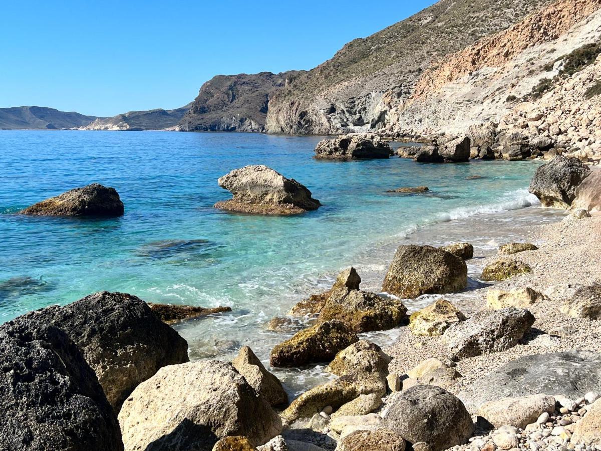 Apartamento De 3 Dormitorios A 60 M De La Playa En La Isleta, Cabo De Gata 拉伊斯莱塔德尔摩洛 外观 照片